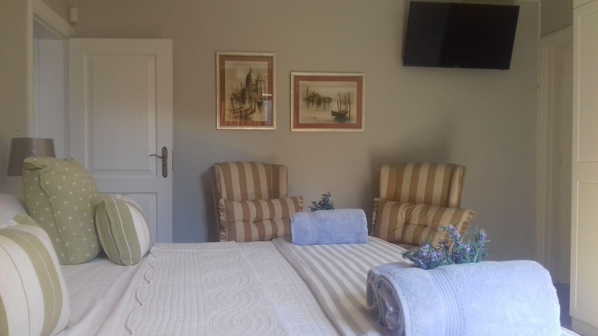 The Whale'S Tale Guesthouse Hermanus Dış mekan fotoğraf